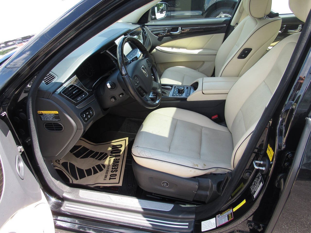 Used 2014 Hyundai Equus Ultimate RWD image 15