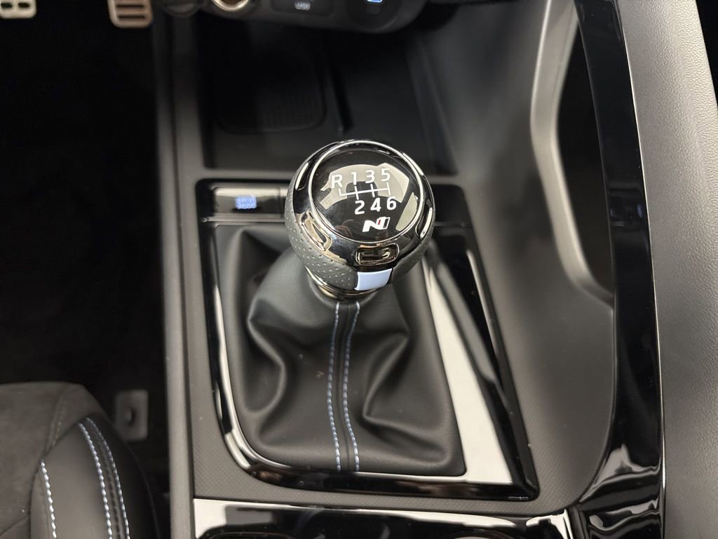 New 2026 Hyundai Elantra N FWD image 32