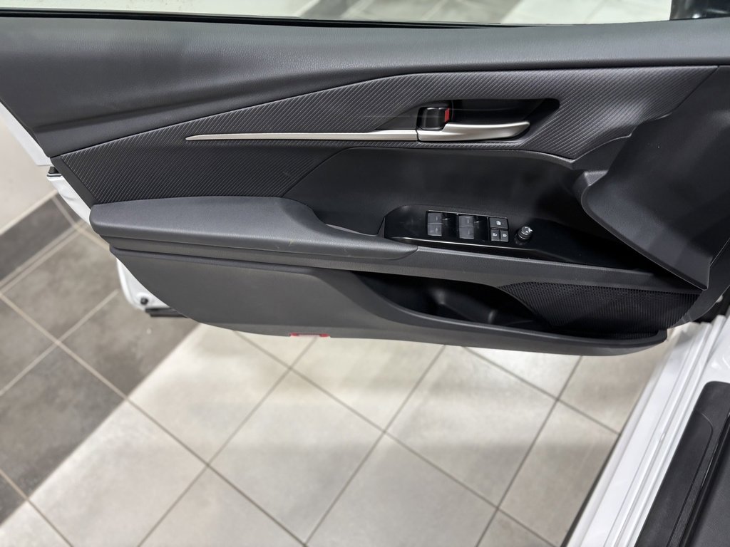 New 2026 Toyota Camry Hybrid image 18