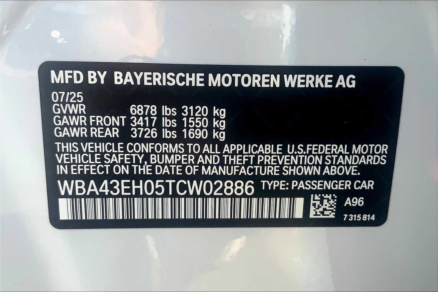 New 2026 BMW 750e xDrive w/ Executive Package image 18