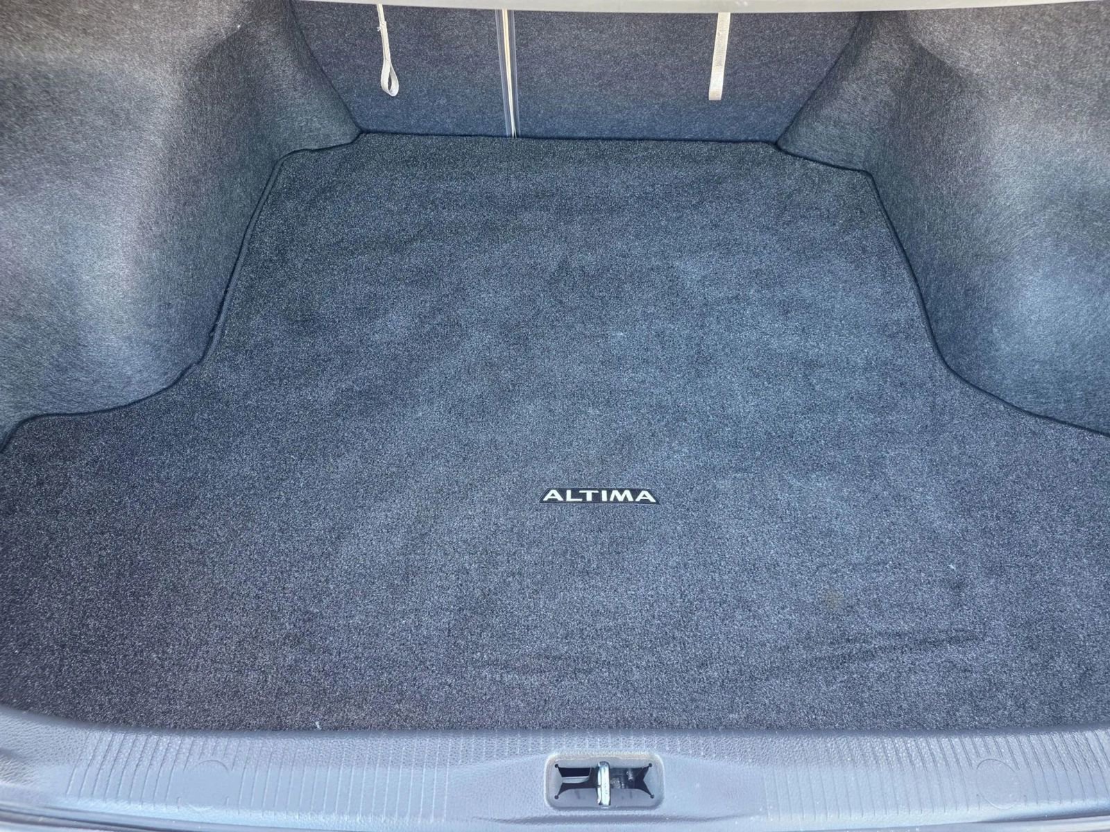 Used 2011 Nissan Altima 2.5 S image 9