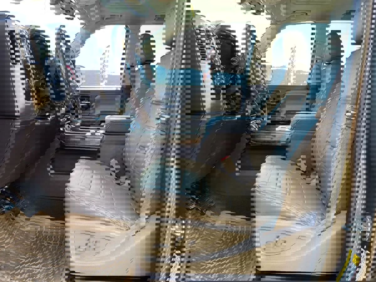 Used 2015 GMC Sierra 2500 Denali w/ Duramax Plus Package image 11