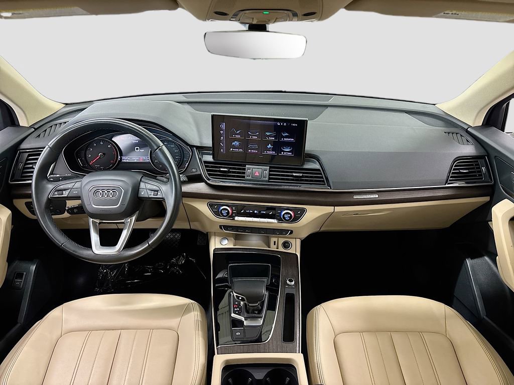 Certified 2023 Audi Q5 2.0T Premium w/ Convenience Package image 9