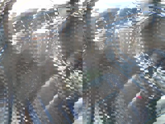 Used 2010 Lincoln MKS image 12