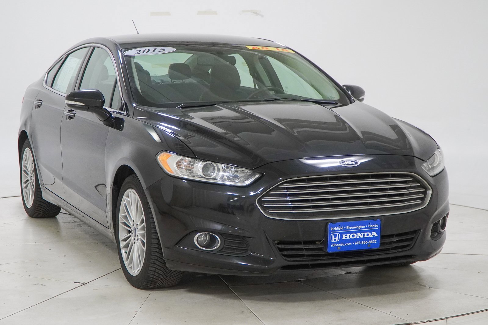 Used 2015 Ford Fusion SE w/ Equipment Group 202A image 13