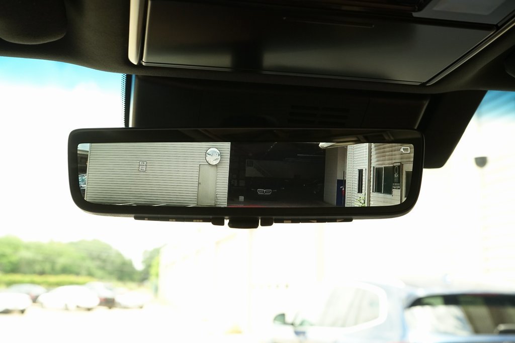 Used 2025 Lexus LX 600 4WD w/ Luxury Package image 34