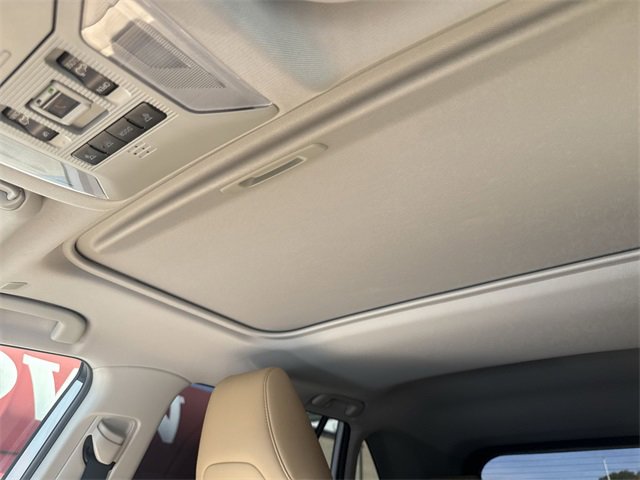 Used 2023 Toyota RAV4 XLE Premium image 21