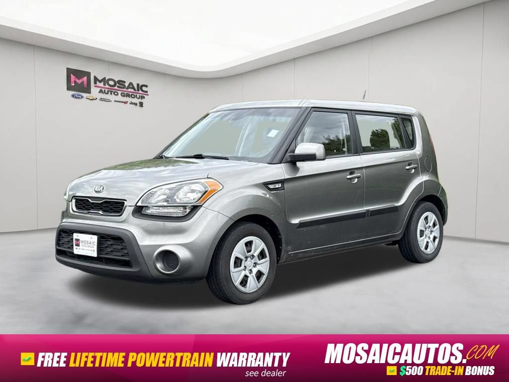 Used 2013 Kia Soul FWD image 3