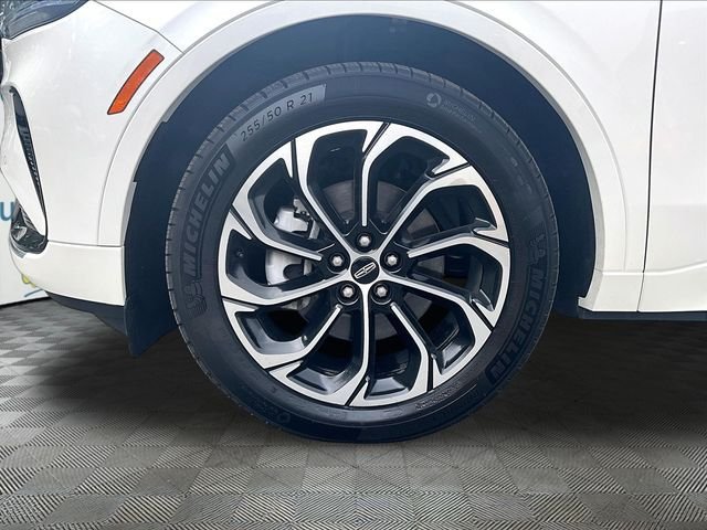 Used 2025 Lincoln Nautilus Reserve AWD/4WD image 9