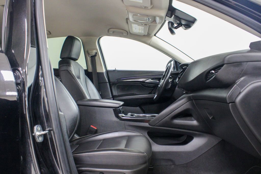 Used 2023 Buick Envision Essence image 23