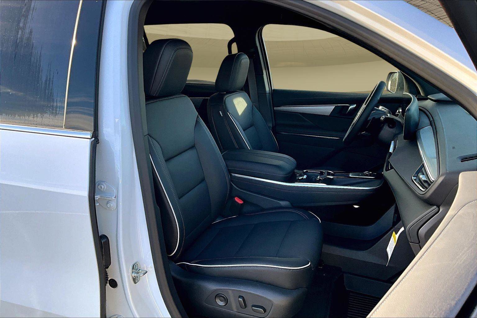 New 2026 Buick Enclave Preferred w/ Power Package image 9