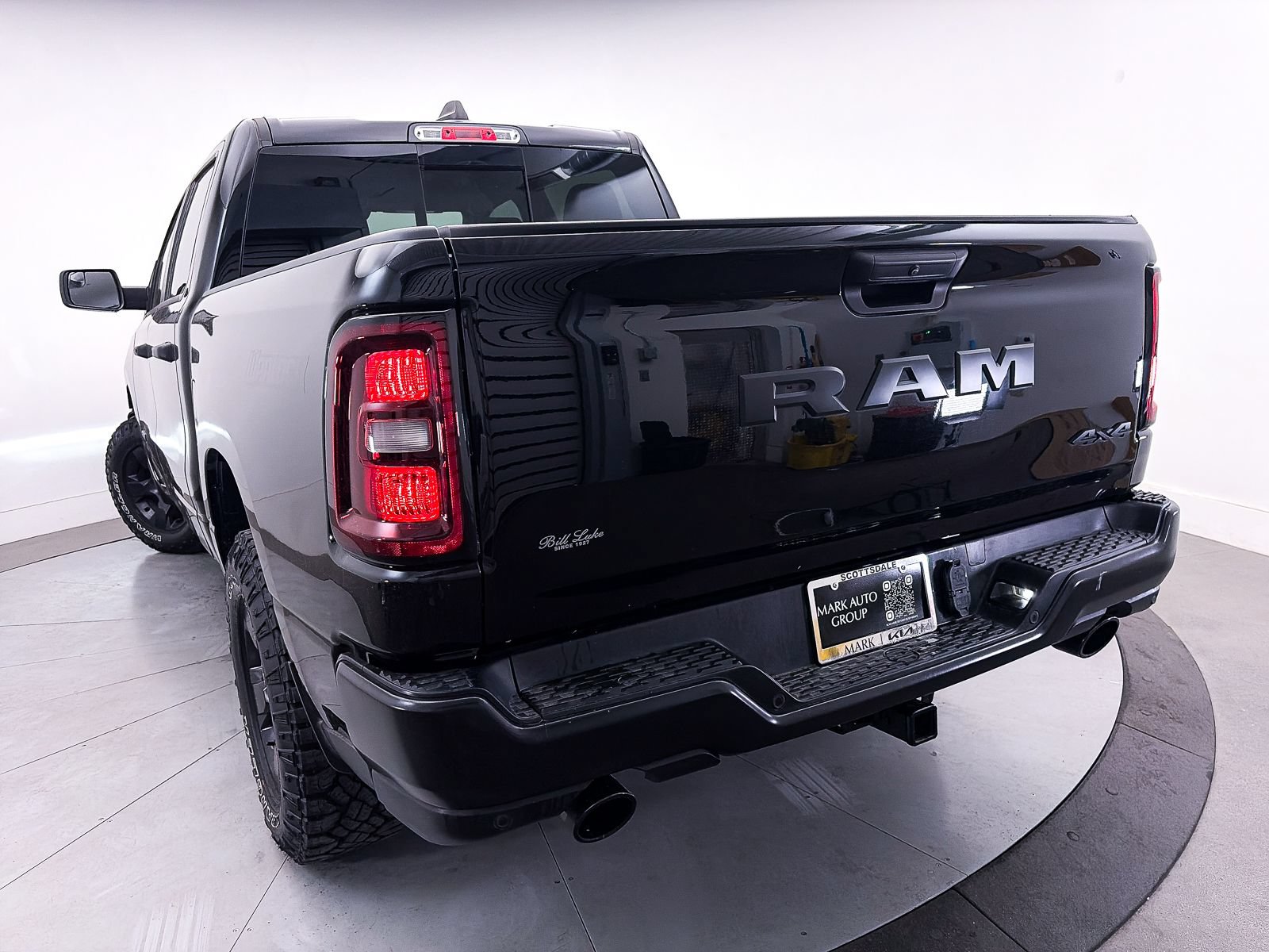 Used 2025 RAM 1500 Warlock AWD/4WD image 10