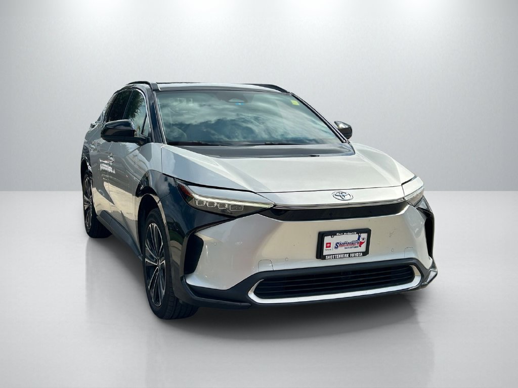 Certified 2024 Toyota bZ4X FWD image 3
