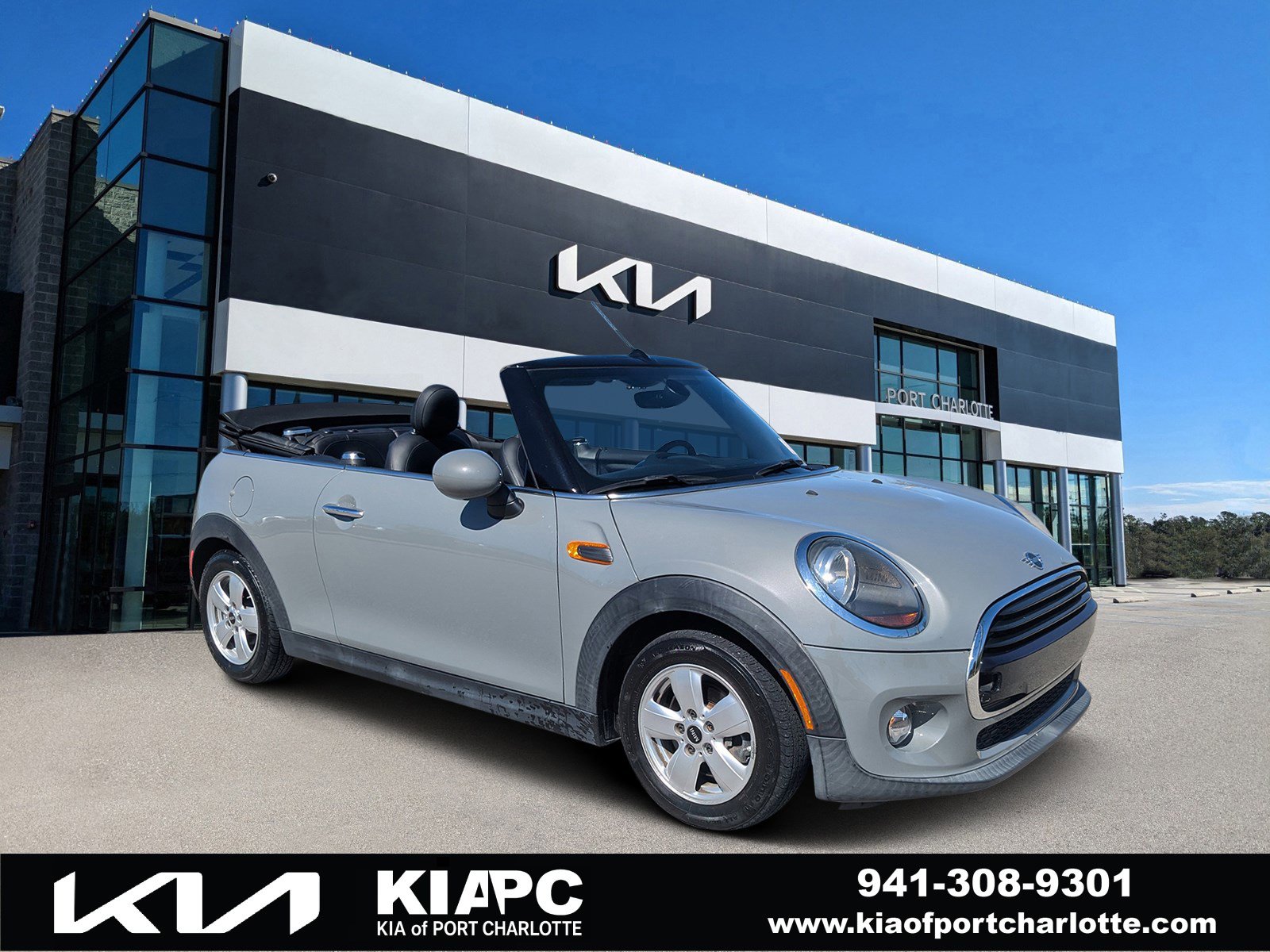 Used 2019 MINI Cooper Convertible image 1