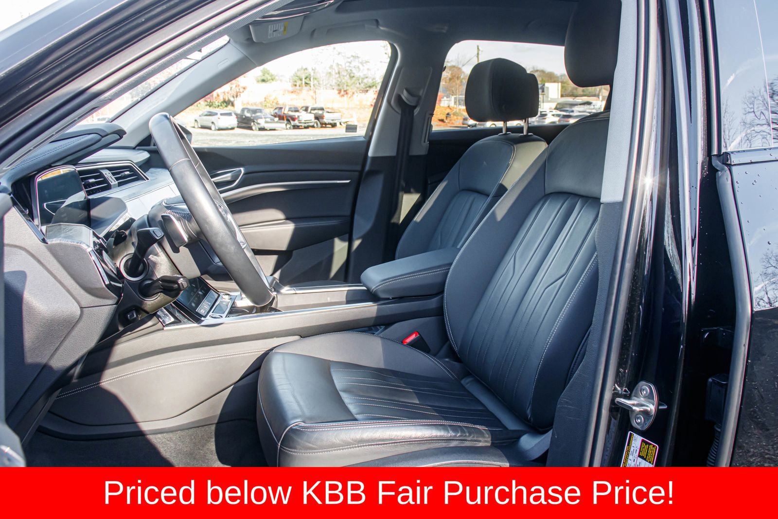 Used 2021 Audi e-tron Premium w/ Convenience Plus Package image 13