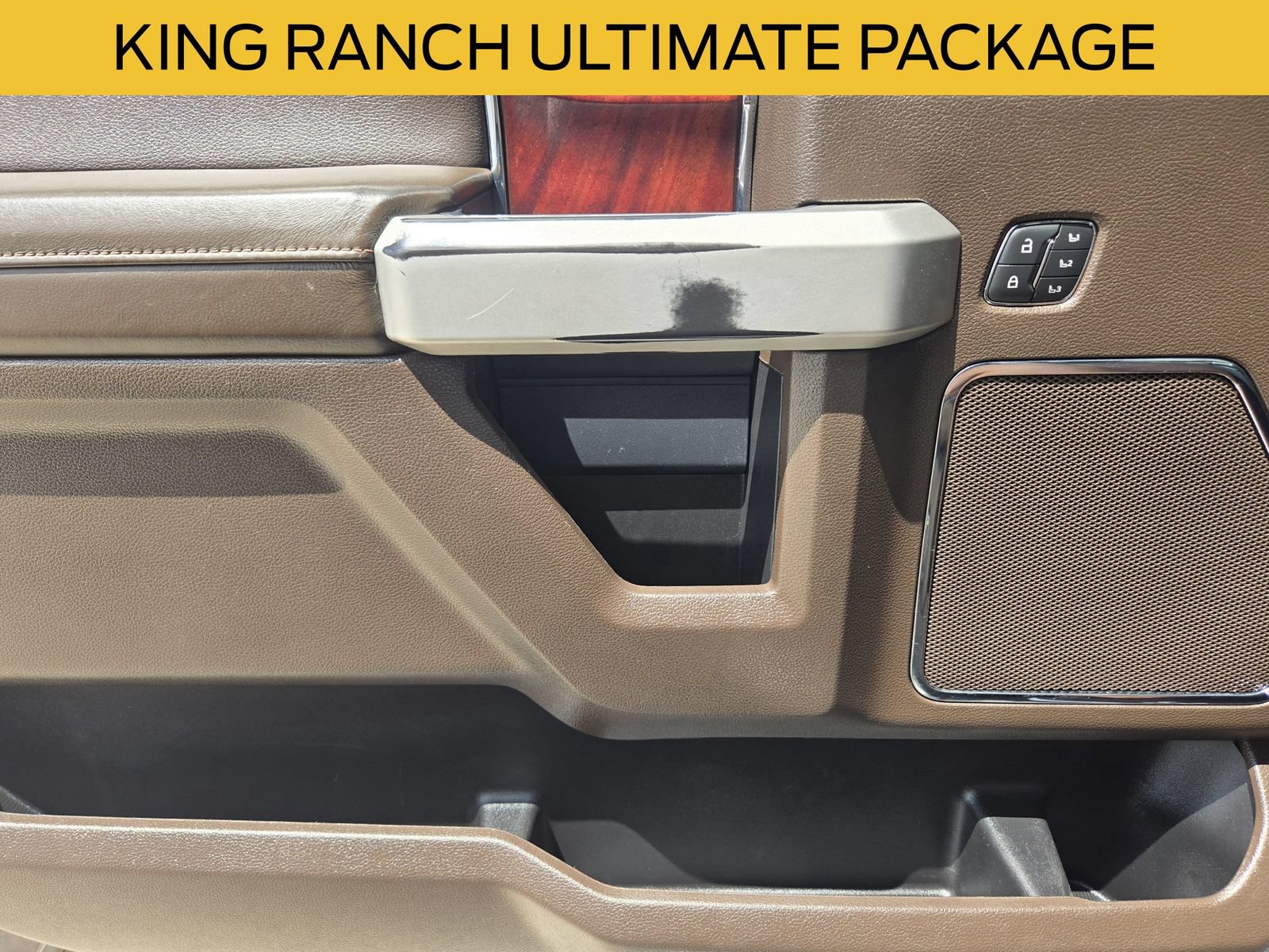 Used 2022 Ford F350 King Ranch w/ King Ranch Ultimate Package AWD/4WD image 24