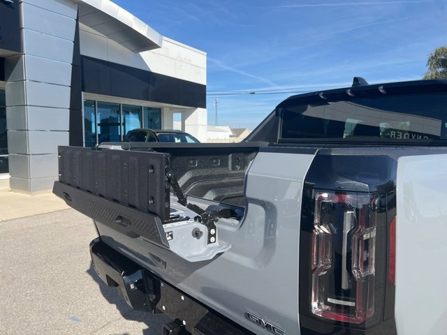 New 2025 GMC Hummer EV 3X w/ LPO, Sport Package image 13
