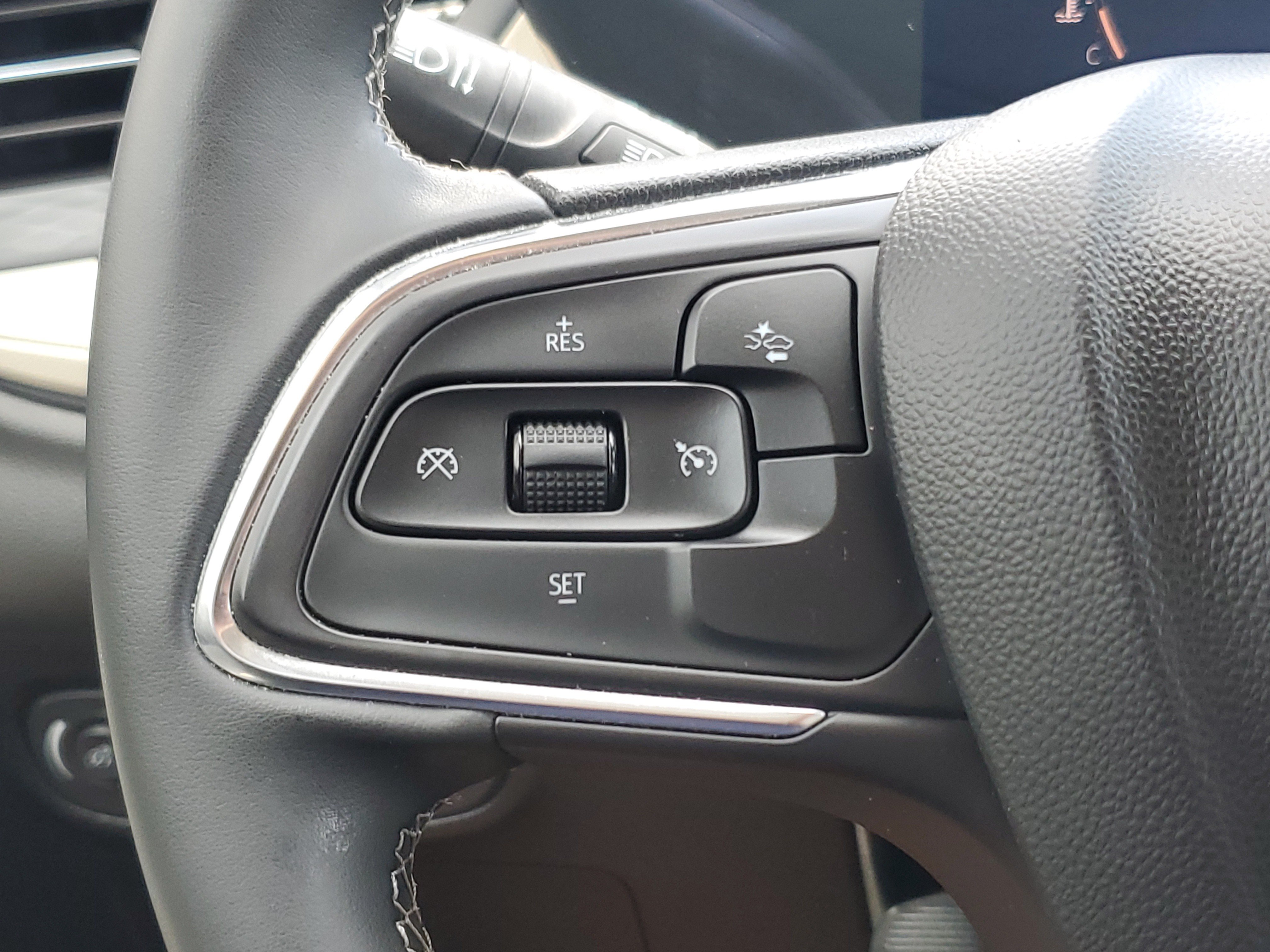 Used 2024 Buick Encore GX Preferred FWD image 23