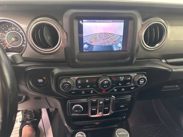 Certified 2021 Jeep Gladiator Overland w/ LED Lighting Group AWD/4WD image 29