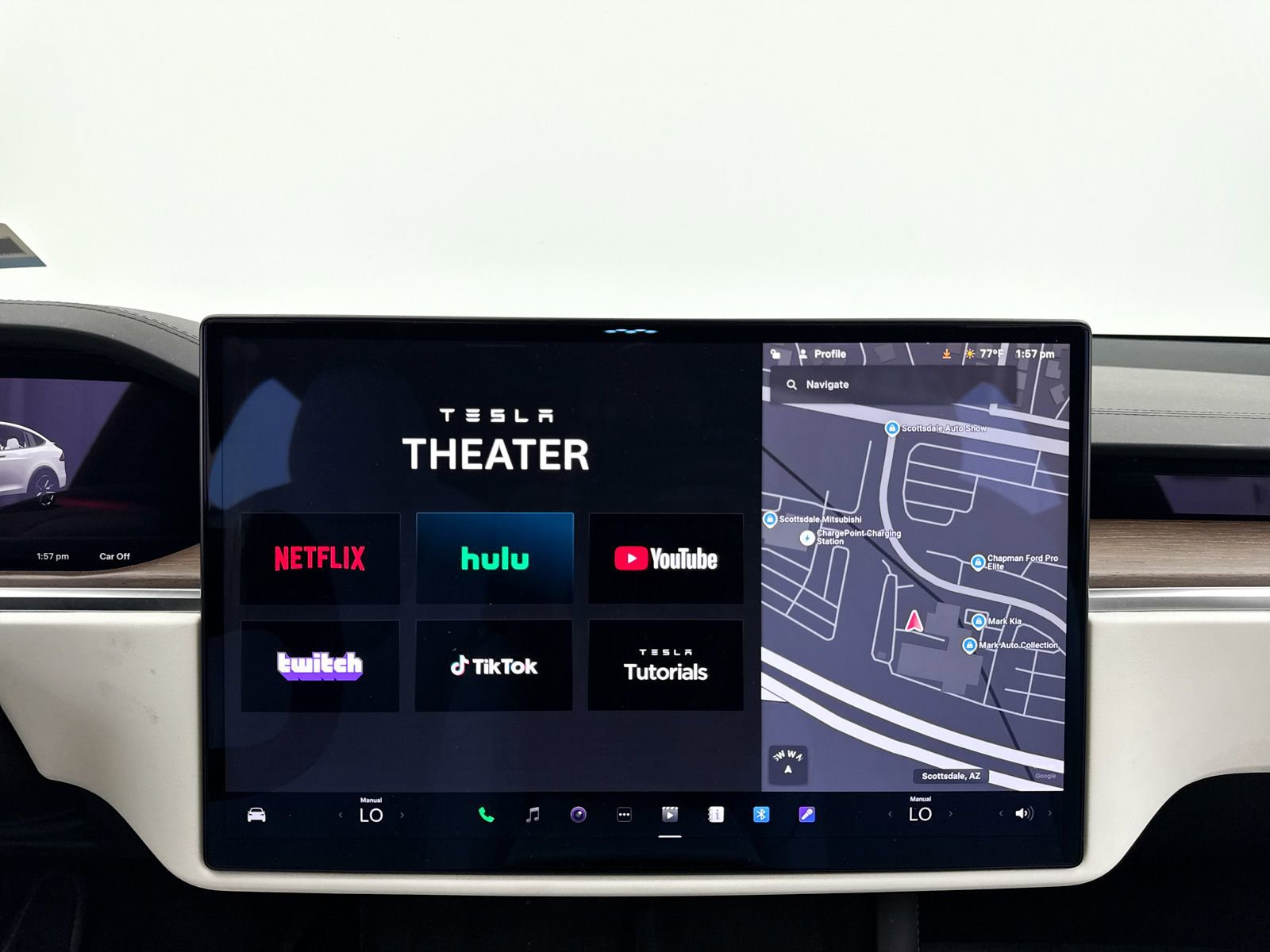 Used 2022 Tesla Model X image 24
