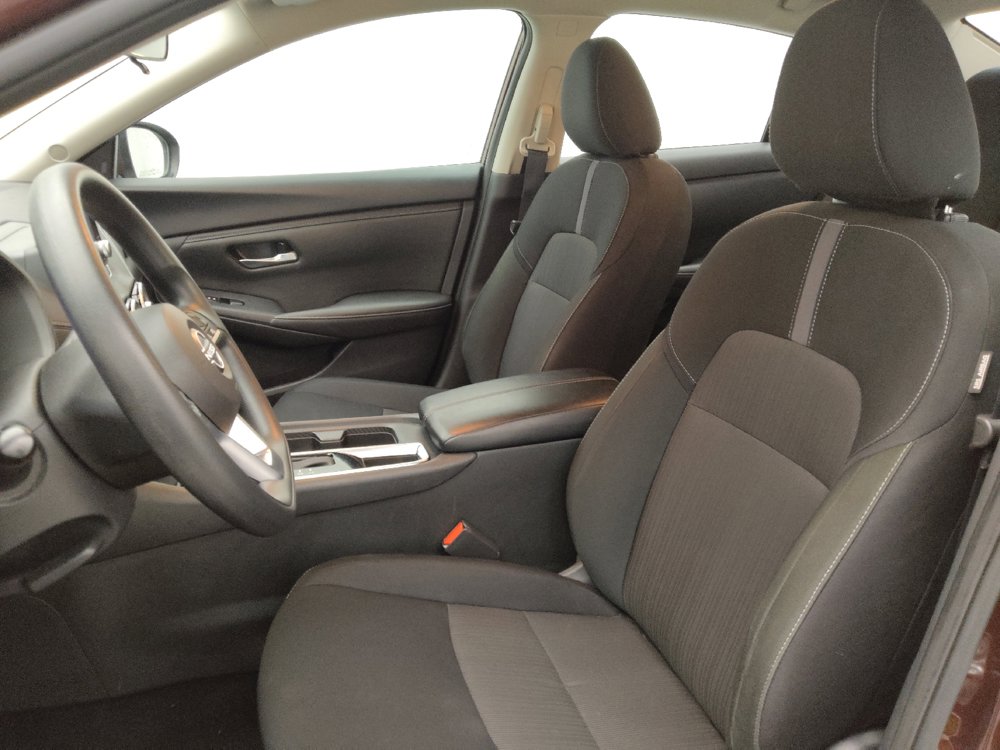 Used 2025 Nissan Sentra SV FWD image 17