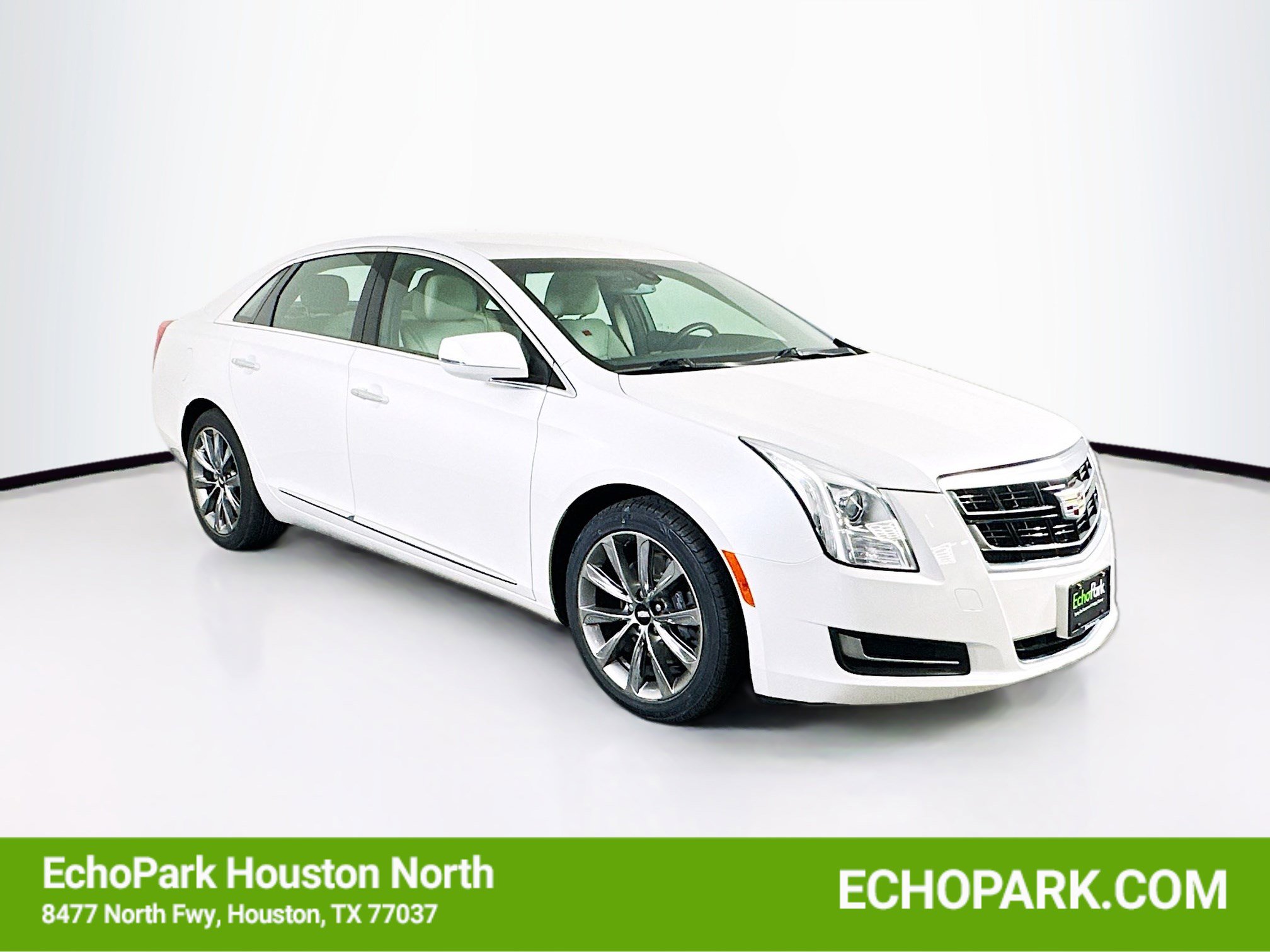 Used 2016 Cadillac XTS FWD image 1