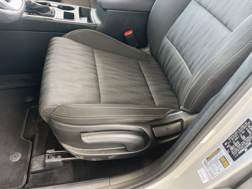 Used 2020 Kia Sportage LX image 7