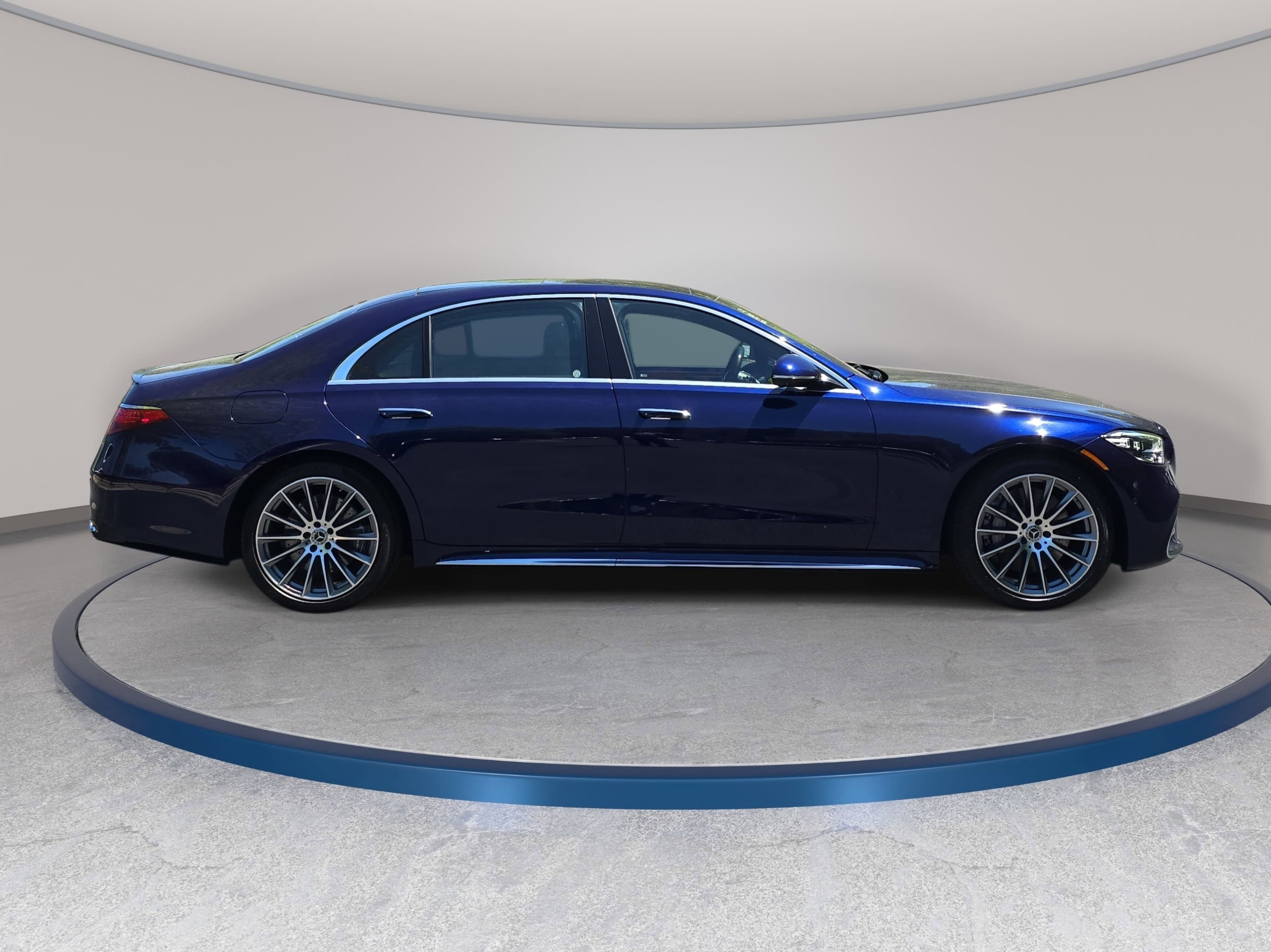 Certified 2024 Mercedes-Benz S 580e 4MATIC Sedan image 4