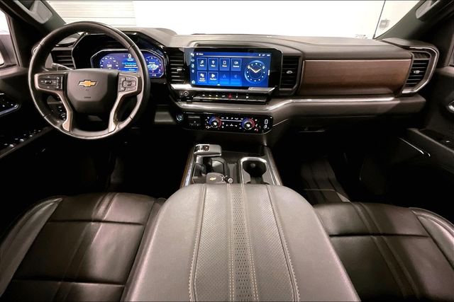 Used 2023 Chevrolet Silverado 1500 High Country w/ High Country Premium Package image 15