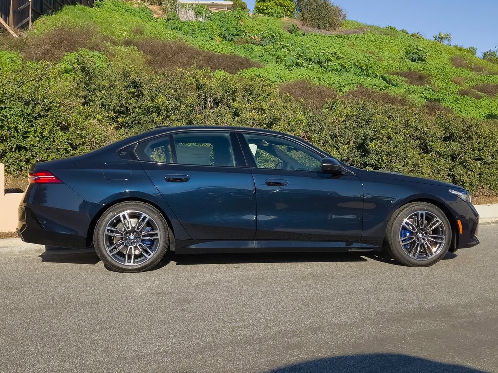 New 2026 BMW 530i w/ M Sport Package image 4