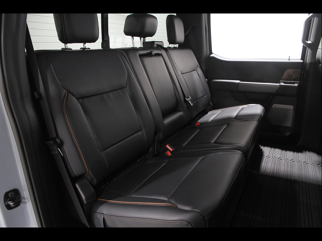 Used 2026 Ford F250 Lariat w/ Black Appearance Package AWD/4WD image 22