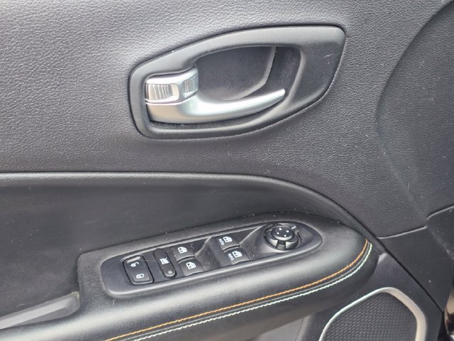 Used 2021 Jeep Compass Sport AWD/4WD image 32