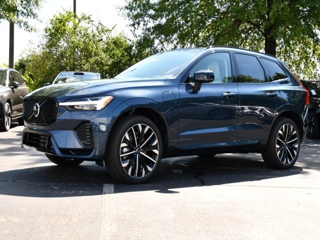 New 2026 Volvo XC60 T8 Ultra w/ Protection Package Premier image 3