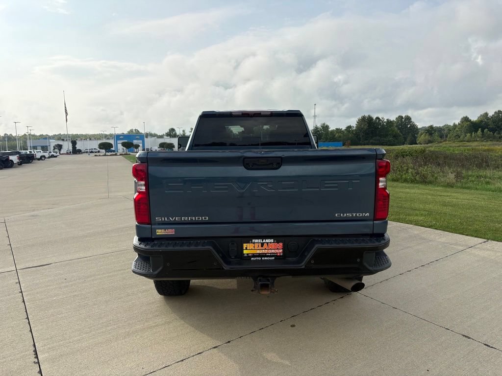 Used 2024 Chevrolet Silverado 2500 Custom w/ Custom Value Package AWD/4WD image 5