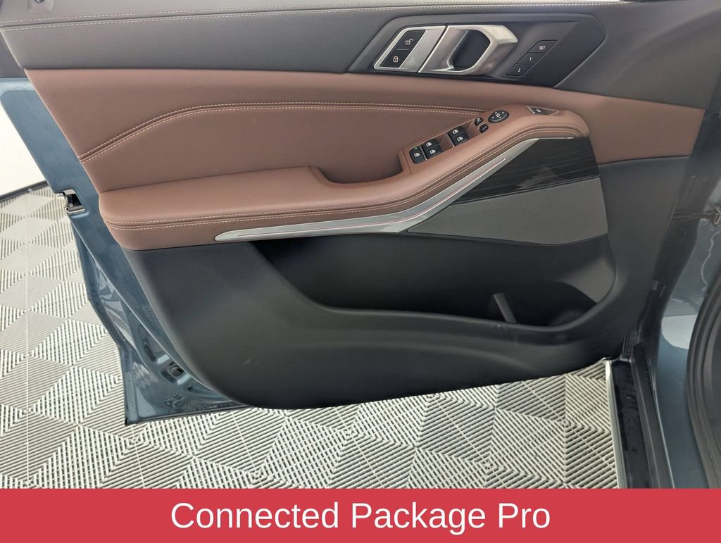 Used 2024 BMW X5 xDrive40i w/ Premium Package AWD/4WD image 11