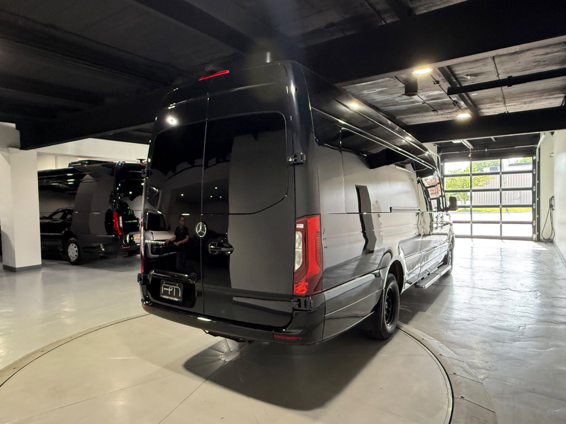 Used 2024 Mercedes-Benz Sprinter 3500 image 10