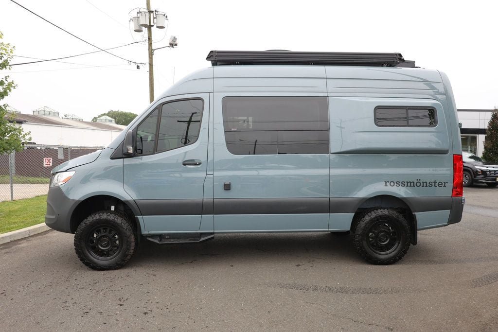 Used 2025 Mercedes-Benz Sprinter 2500 image 2