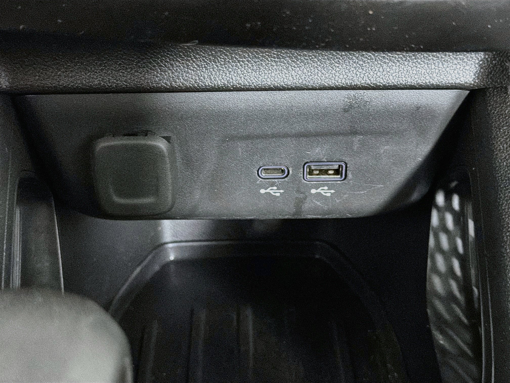 Used 2024 Chevrolet TrailBlazer LS FWD image 25