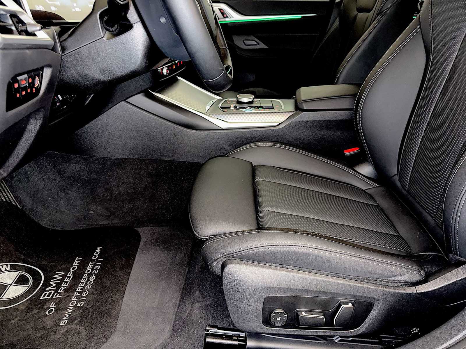 Used 2025 BMW i4 eDrive40 w/ Premium Package image 10