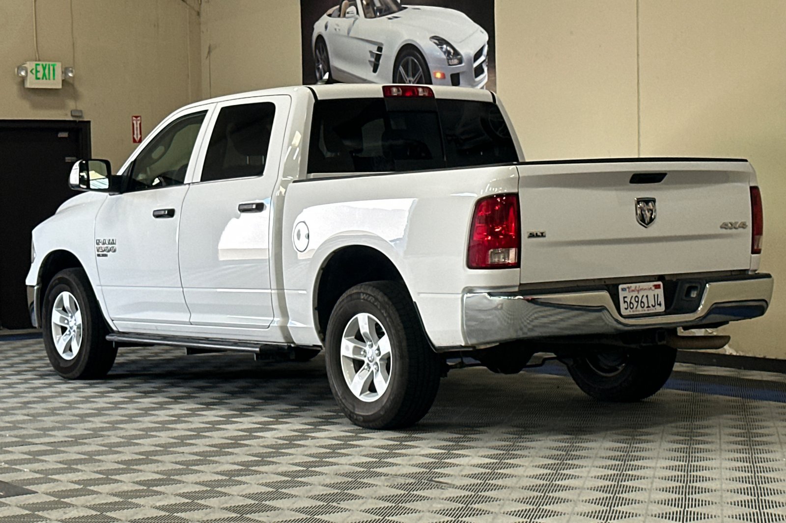 Used 2023 RAM 1500 Classic SLT w/ Trailer & Traction Group AWD/4WD image 6