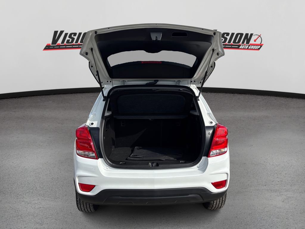 Used 2021 Chevrolet Trax LT w/ Sport Edition image 11