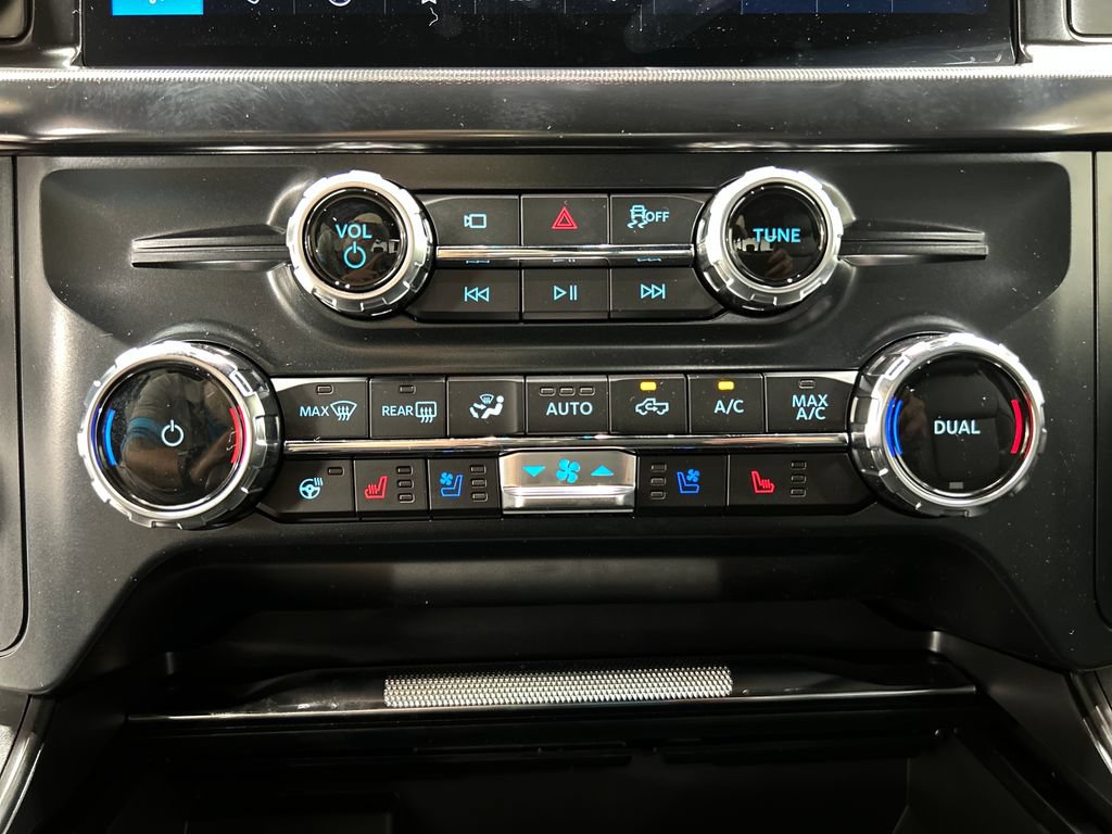 New 2026 Ford F150 Lariat w/ Equipment Group 501A Mid AWD/4WD image 24