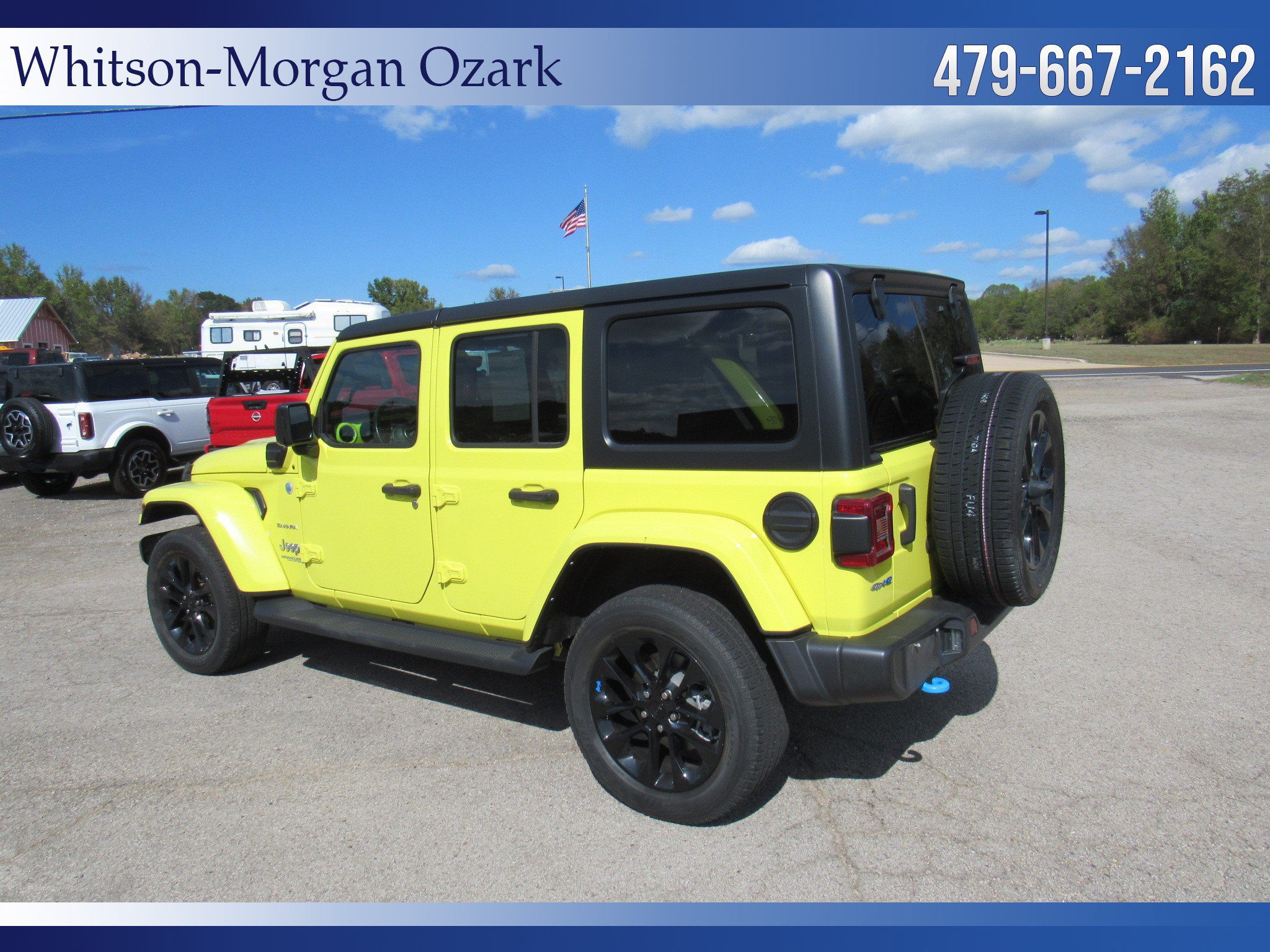 Used 2022 Jeep Wrangler Unlimited Sahara w/ Cold Weather Group AWD/4WD image 10