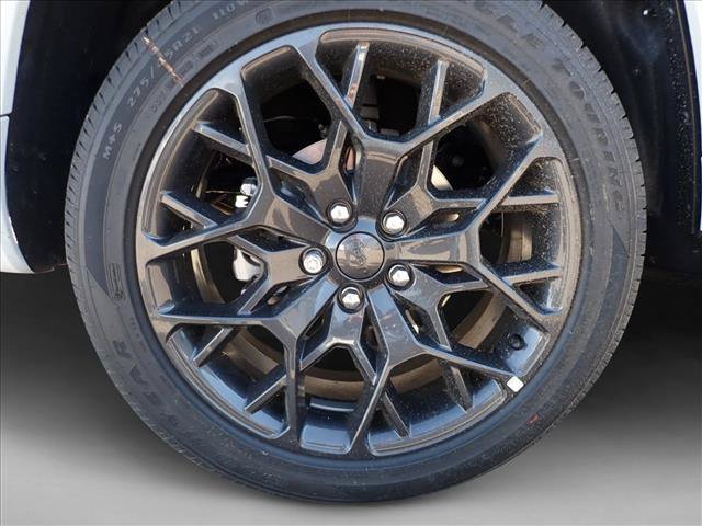 New 2026 Jeep Grand Cherokee Summit w/ Obsidian Package AWD/4WD image 7