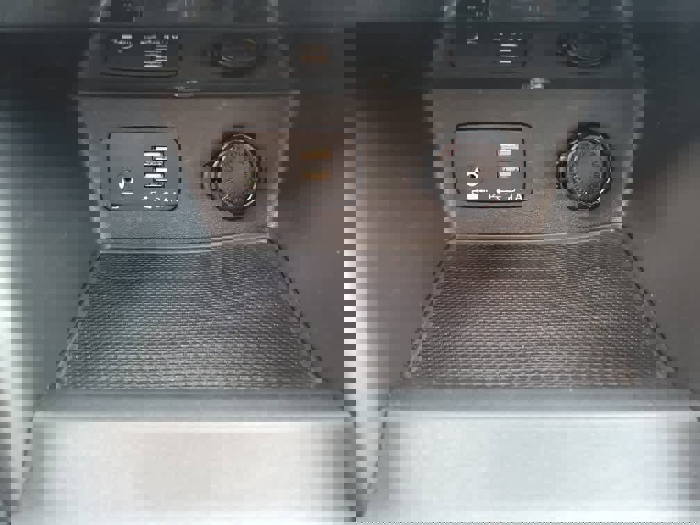 Used 2020 Subaru Forester Limited image 17