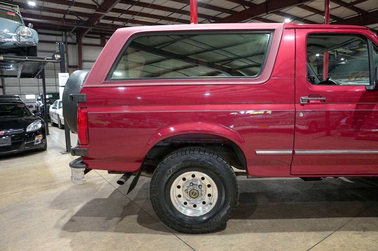 Used 1995 Ford Bronco XLT AWD/4WD image 9