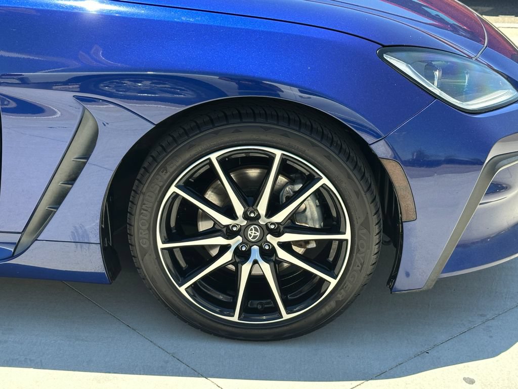 Used 2022 Toyota GR86 w/ ALL Weather Mat Package (TMS) RWD image 15