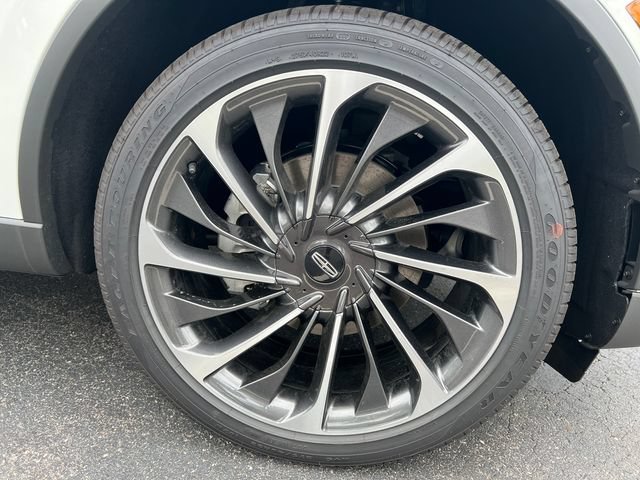 New 2026 Lincoln Aviator Reserve w/ Illumination Package RWD image 13