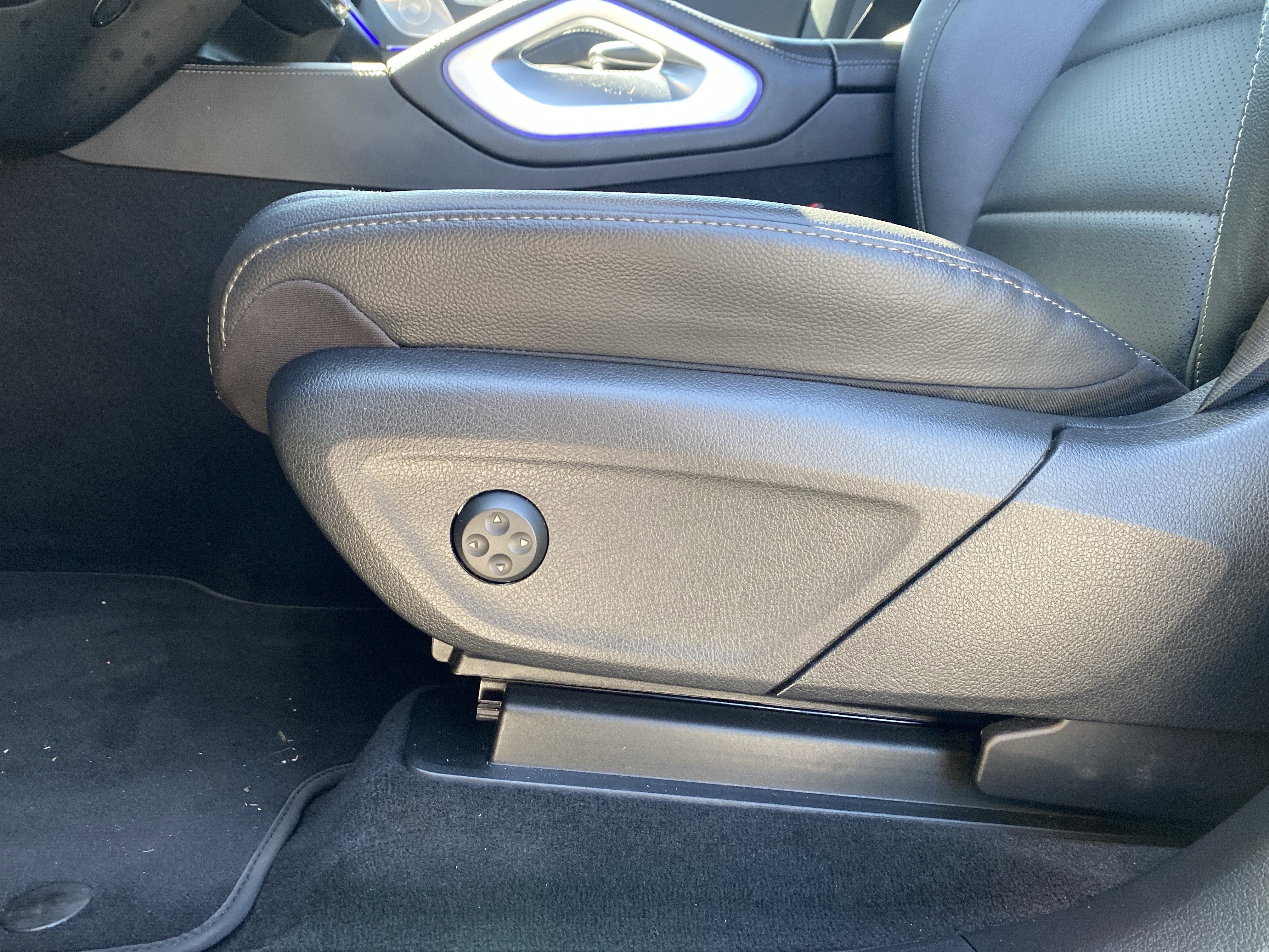 Used 2022 Mercedes-Benz GLE 350 4MATIC image 24