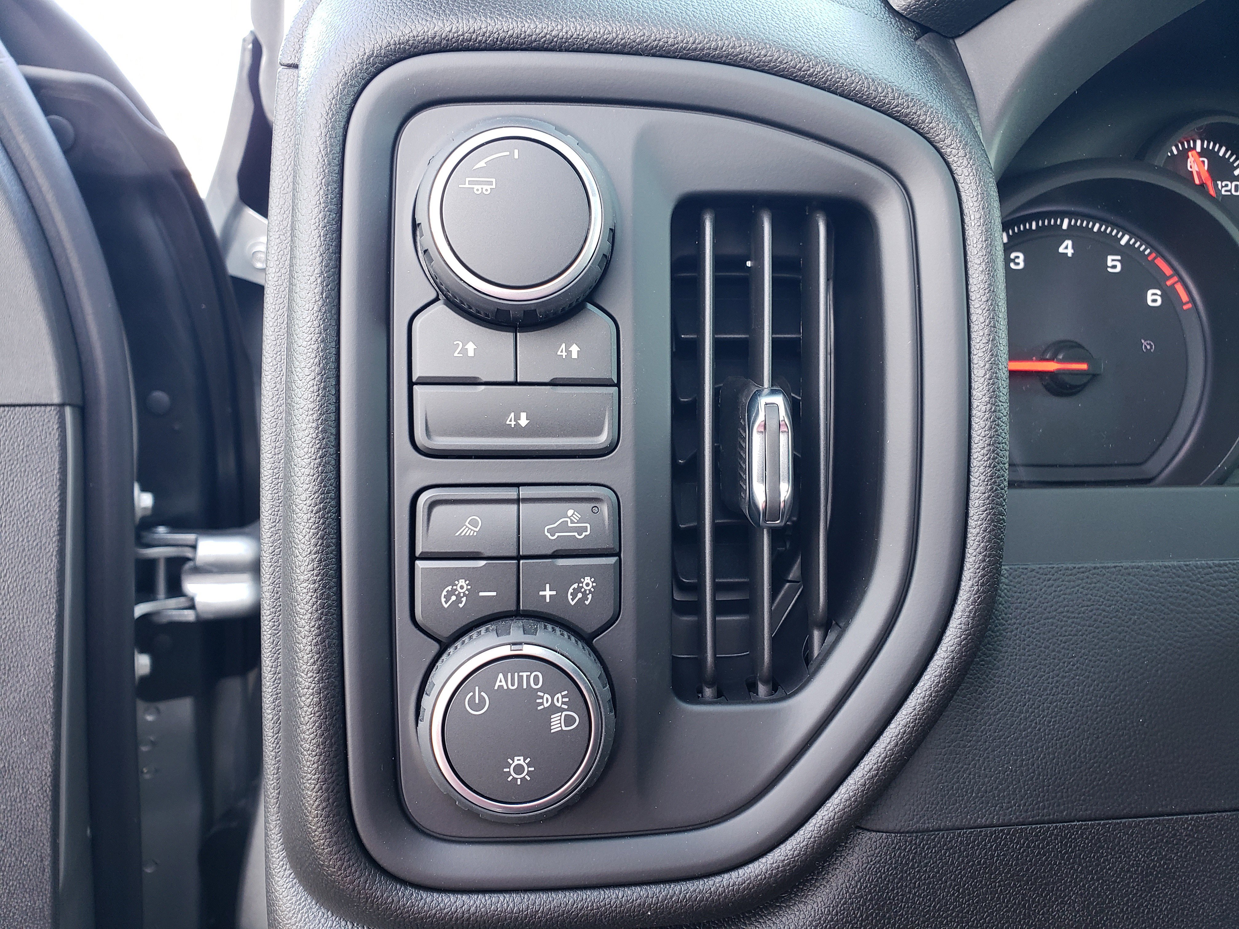 New 2026 Chevrolet Silverado 2500 Custom w/ Custom Value Package image 15